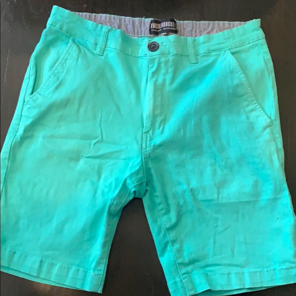 Men’s slim fit shorts size 34